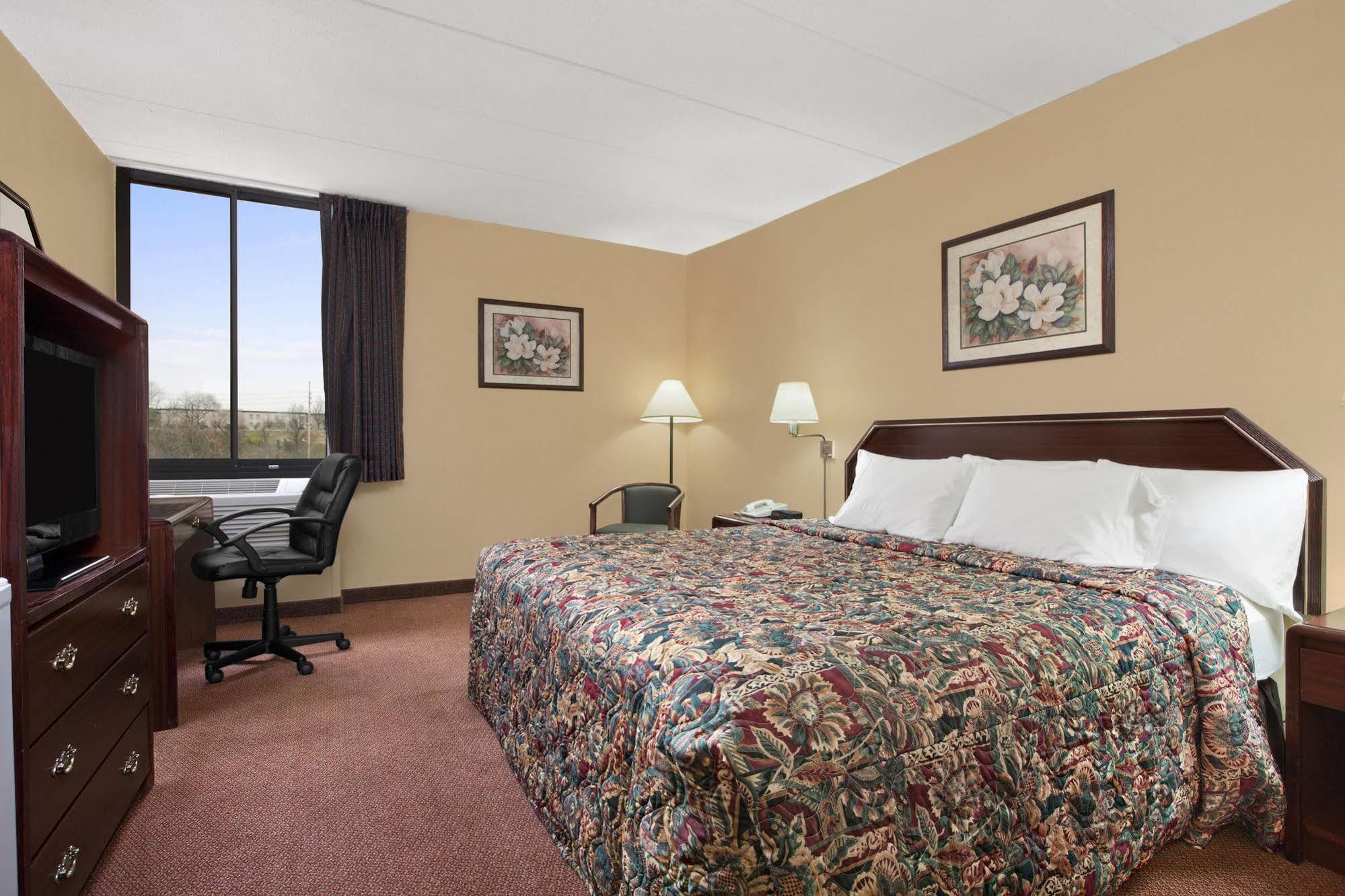 Days Inn By Wyndham Hagerstown I-70 Esterno foto